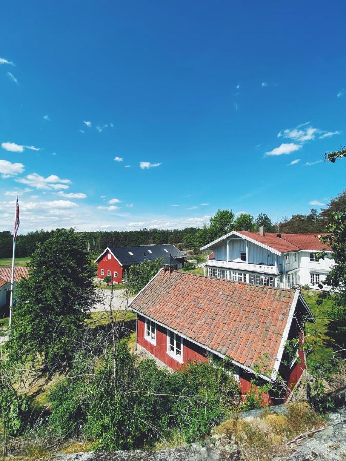 Sandbrekke Gjestegard Hotel *